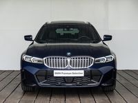 tweedehands BMW 330e 3-SERIE TouringM Sportpakket / Panoramadak / Elektrische Trekhaak / Verwarmd Stuurwiel