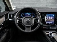 tweedehands Volvo V90 B5 Ultimate Bright | Demo Deal | Harman/Kardon Audio | Head-Up Display | 20" | Power Seats | Stoelverwarming voor & achter | Stuurverwarming | 360º Camera | Trekhaak