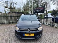 tweedehands VW Touran 1.6 TDI Highline BlueMotion 7Pers Pano Leder Stoelverw