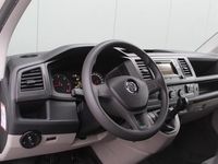 tweedehands VW Transporter 2.0TDI L2H1 Highline 102PK | Trekhaak | Stoelverwarming | Parkeersensoren