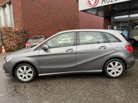 tweedehands Mercedes B200 Ambition // NAVI // PDC // AIRCO // STOELVERWAMING