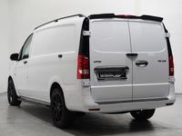 tweedehands Mercedes Vito 116 CDI 163 pk Aut. Black&White Edition Airco, Camera, 19" LMV, Voor + Achterspoiler, PDC V+A, 3-Zits