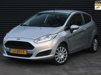 Occasion Ford Fiesta Style 80 PK (58 kW) 2016 Grijs, metallic lak Hatchback