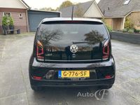 tweedehands VW up! UP! Move 1.0 BMT AIRCO, DONKERGLAS , LICHTMETAAL 16, NAV/TEL VOORBEREIDING 1.0 BMT moveAirco Donkerglas Lichtmetaal 16 inch Tel voorbereid/ nav 5 Drs