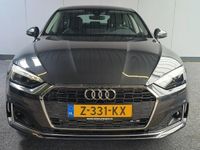 tweedehands Audi A5 Sportback 40 TFSI S edition DSG7 uit 2023 Rijklaar + Fabrieksgarantie tot 7-2025 Henk Jongen Auto's in Helmond, al 50 jaar service zoals 't hoort!
