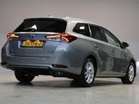 Occasion Toyota Auris Executive 99 PK (72 kW) 2018 Grijs Hatchback