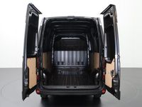 tweedehands Renault Master 2.3DCi 135PK L2H2 Black Edition | Apple | Navigatie | Camera | 3-Persoons