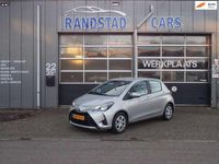 Occasion Toyota Yaris Executive 112 PK (82 kW) 2018 Grijs Hatchback