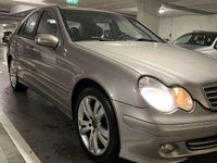 Occasion Mercedes C220 150 PK (110 kW) 2005 Goud Sedan