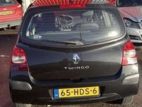 tweedehands Renault Twingo 1.2 Authentique