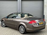 tweedehands Ford Focus Cabriolet CC Coupé- 2.0 Titanium AUT 2008 Bruin NAP