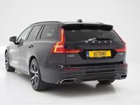 tweedehands Volvo V60 2.0 T8 Recharge AWD R-Design | Sportstoelen | Memory | Camera | Carplay | Trekhaak