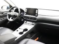 tweedehands Hyundai Kona EV Premium 64 kWh | BTW auto | Lederen bekleding | Dodehoek detectie | Navigatie | Achteruitrijcamera | 100% Électric