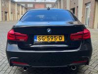 tweedehands BMW 330 i High Exec.