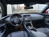 Occasion Jaguar XE Portfolio 200 PK (147 kW) 2015 Rood Sedan