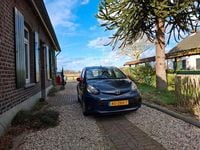 Occasion Toyota Aygo 68 PK (50 kW) 2012 Grijs Hatchback