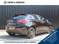 tweedehands Alfa Romeo Giulietta 170pk Turbo MultiAir Super (LEER/1ste eig./Xenon/PDC/18"LMV/NAV.)