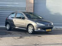 Occasion Peugeot 206 75 PK (55 kW) 2008 Grijs Hatchback