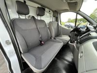 tweedehands Opel Vivaro 2.0 CDTI L2H1 EcoFLEX / Prijs EX. BTW / Trekhaak / Airco / Navi / Cruise / Elek Spiegels / Elek Ramen V /