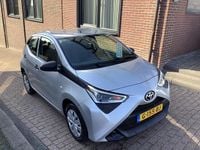 Occasion Toyota Aygo 72 PK (52 kW) 2019 Grijs (metallic) Hatchback