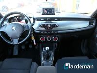 Occasion Alfa Romeo Giulietta Distinctive 170 PK (125 kW) 2011 Grijs Hatchback