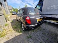 Occasion Daihatsu Sirion 56 PK (41 kW) 2001 Zwart Hatchback