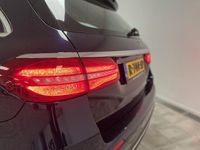 tweedehands Mercedes E400 E-KLASSE Estate4Matic I Bruin lederen bekleding I Houtlook interieur I Panorama dak I