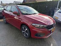 Occasion Fiat Tipo Business 120 PK (88 kW) 2017 Rood Stationwagen