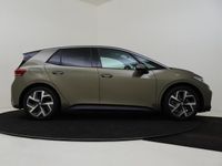 tweedehands VW ID3 Pro Business 58 kWh | Olive green | Stoelverwarmin