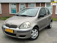 Occasion Toyota Yaris Terra 65 PK (47 kW) 2003 Grijs Hatchback