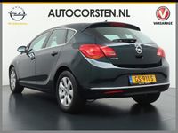 tweedehands Opel Astra 1.4 T 120pk Pdc Lmv Navi Chroom pakket Mistl. Blitz Cruise Automatisch Licht en Ruitenwissers 6 bak Blue-tooth Led Priv.Glass Blitz Pakket B-label EURO 6 Origin.NLse Auto