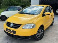 Occasion VW Fox 54 PK (39 kW) 2009 Geel Hatchback