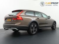 tweedehands Volvo V90 CC 2.0 D5 Pro Trekhaak | Leder | Panorama Dak |