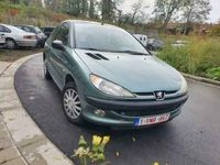 tweedehands Peugeot 206 1.4i XR/ 95000KM / excellent état/Automate