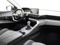 tweedehands Peugeot 3008 1.2 PureTech Blue Lease Premium 130 PK | Handgeschakeld | Panorama dak | Afneembare Trekhaak | Handsfree achterklep | 1e Eigenaar | Dealer onderhouden | Camera | Électric stoelen