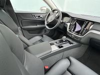 tweedehands Volvo V60 CC 2.0 B5 AWD Ultimate Styling pakket 19 inch Schuifdak 360 camera 2 elektrische stoelen climate line