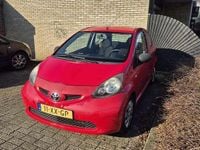 Occasion Toyota Aygo 68 PK (50 kW) 2007 Rood Hatchback