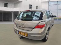 tweedehands Opel Astra 1.8 Essentia AIRCO CRUISE TREKHAAK 2 X SLEUTELS