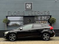 Occasion Volvo V40 R-Design 122 PK (89 kW) 2017 Zwart Hatchback