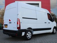 tweedehands Renault Master T33 2.3 dCi 135PK L2H2 WORK EDITION 3-ZITS | LINKER ZIJSCHUIFDEUR | TREKHAAK | NAVIGATIE | ACHTERUITRIJ CAMERA | PARKEER SENSOREN VOOR / ACHTER | AIRCO | CRUISE CONTROL | MISTLAMPEN VOOR | DODEHOEKDETECTIE | ALL SEASONBANDEN |