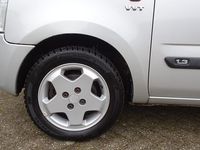 Occasion Suzuki Wagon R GLX 94 PK (69 kW) 2006 Grijs MPV