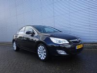 tweedehands Opel Astra 1.4 Cosmo Airco / Navi / Cruise control / Lm velgen
