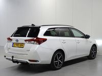 tweedehands Toyota Auris Touring Sports 1.8 Hybrid Black Edition | Trekhaak