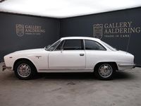tweedehands Alfa Romeo 2600 Sprint Completely overhauled engine block, Nice driving example, Confirmed by Centro Documentazione as "matching colors", Finished in white with blue leather interior. A true flagship of the range, The original instru