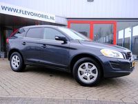 tweedehands Volvo XC60 2.0T 203pk Summum Aut. Leder|Xenon|Navi|Clima|LMV