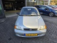 Occasion Suzuki Swift 86 PK (63 kW) 2001 Grijs Hatchback