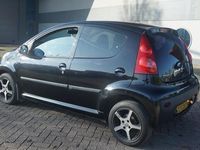 Occasion Peugeot 107 68 PK (50 kW) 2010 Zwart Hatchback