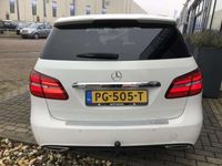 tweedehands Mercedes B180 122PK 7G-DCT AUTOMAAT - LEER - NAVI/BT - CC - AMG