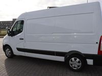 tweedehands Renault Master T35 2.3 dCi L2H2 | Navigatie | Trekhaak