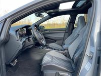 tweedehands VW Golf 1.5 eTSI 2x R-Line Business+ Panoramadak Led-/Verlichting Le